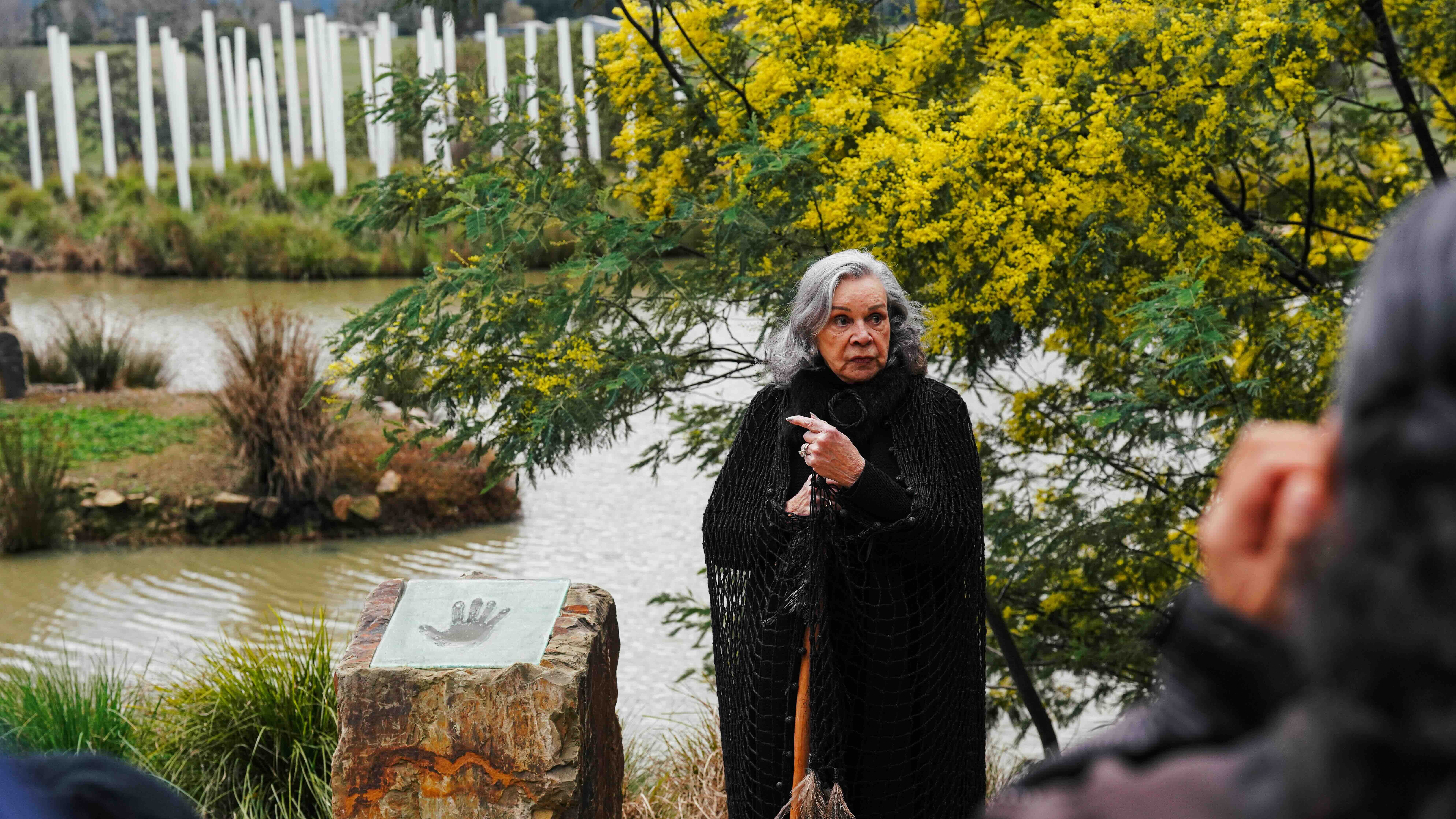 Aunty Lois Peeler AM | Worawa Aboriginal College